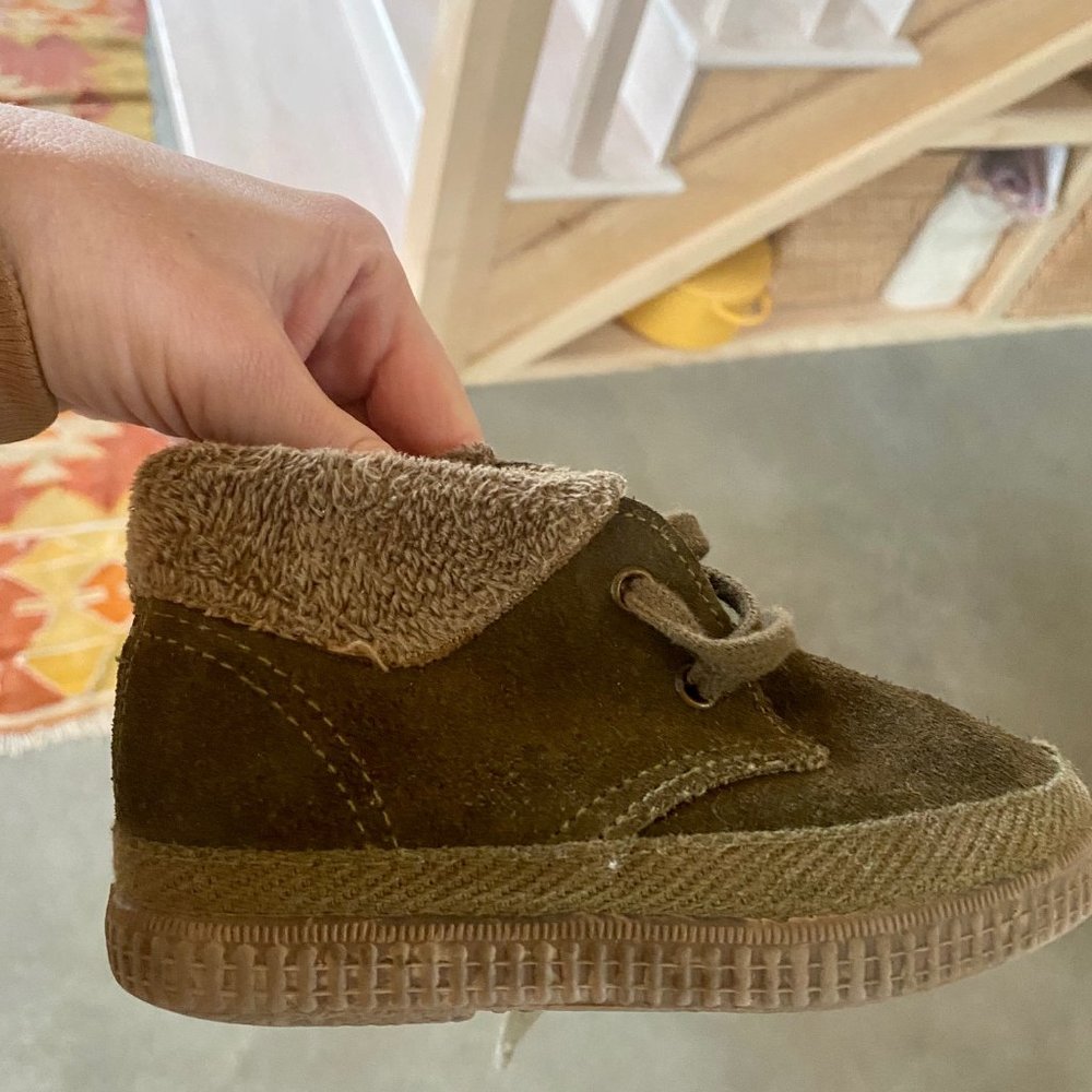 Cienta suede high tops